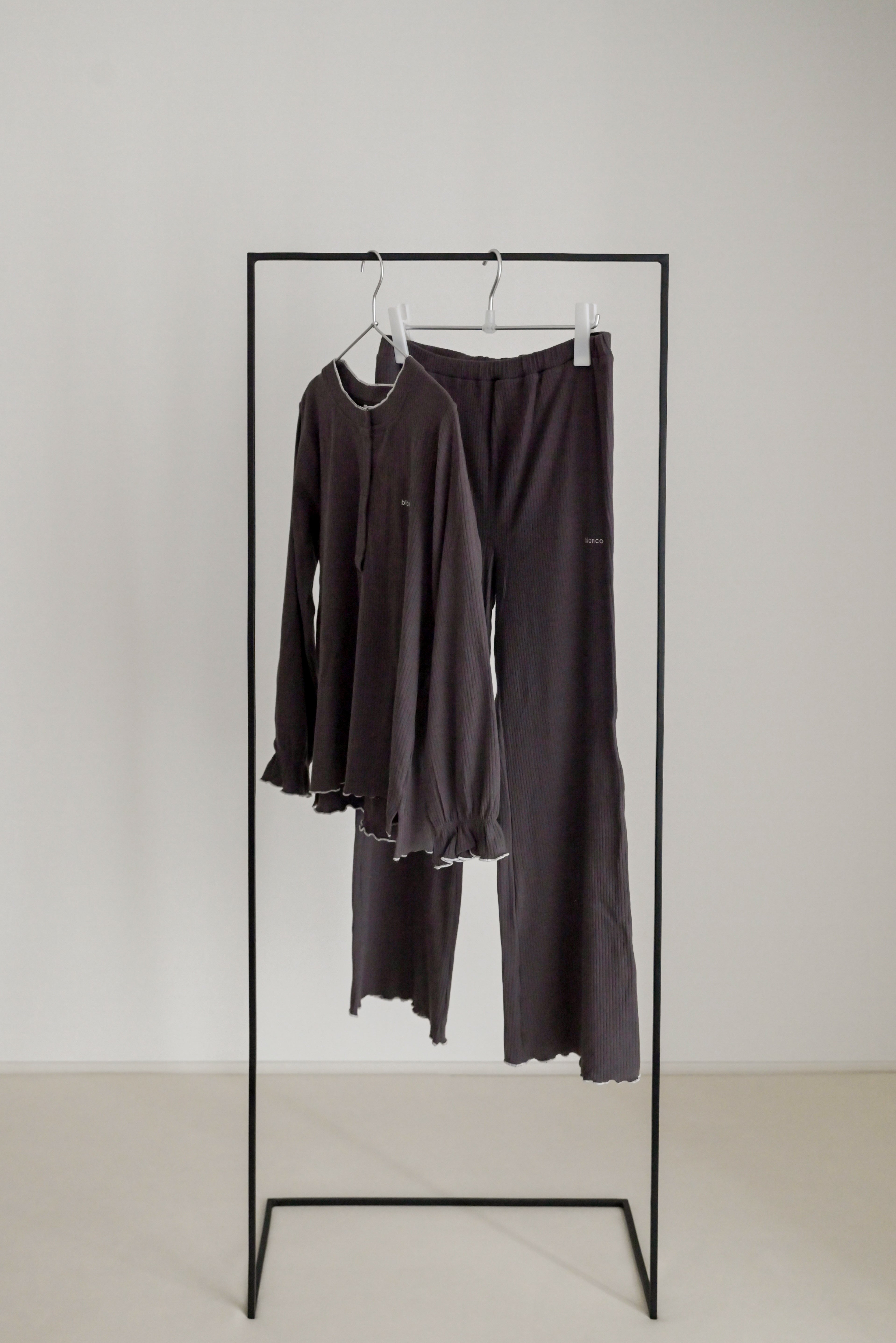 mellow roomwear