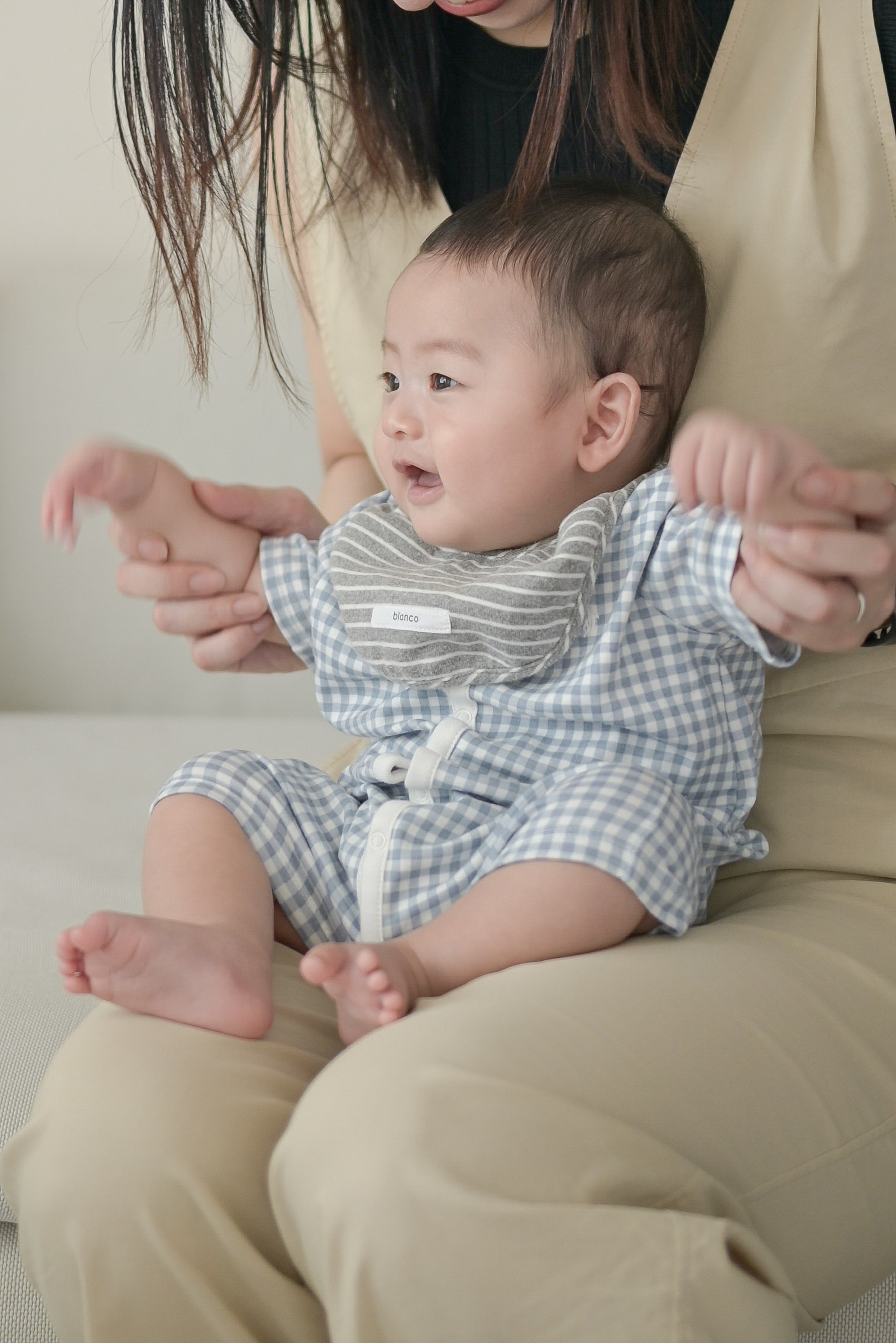 gift bib& rattle