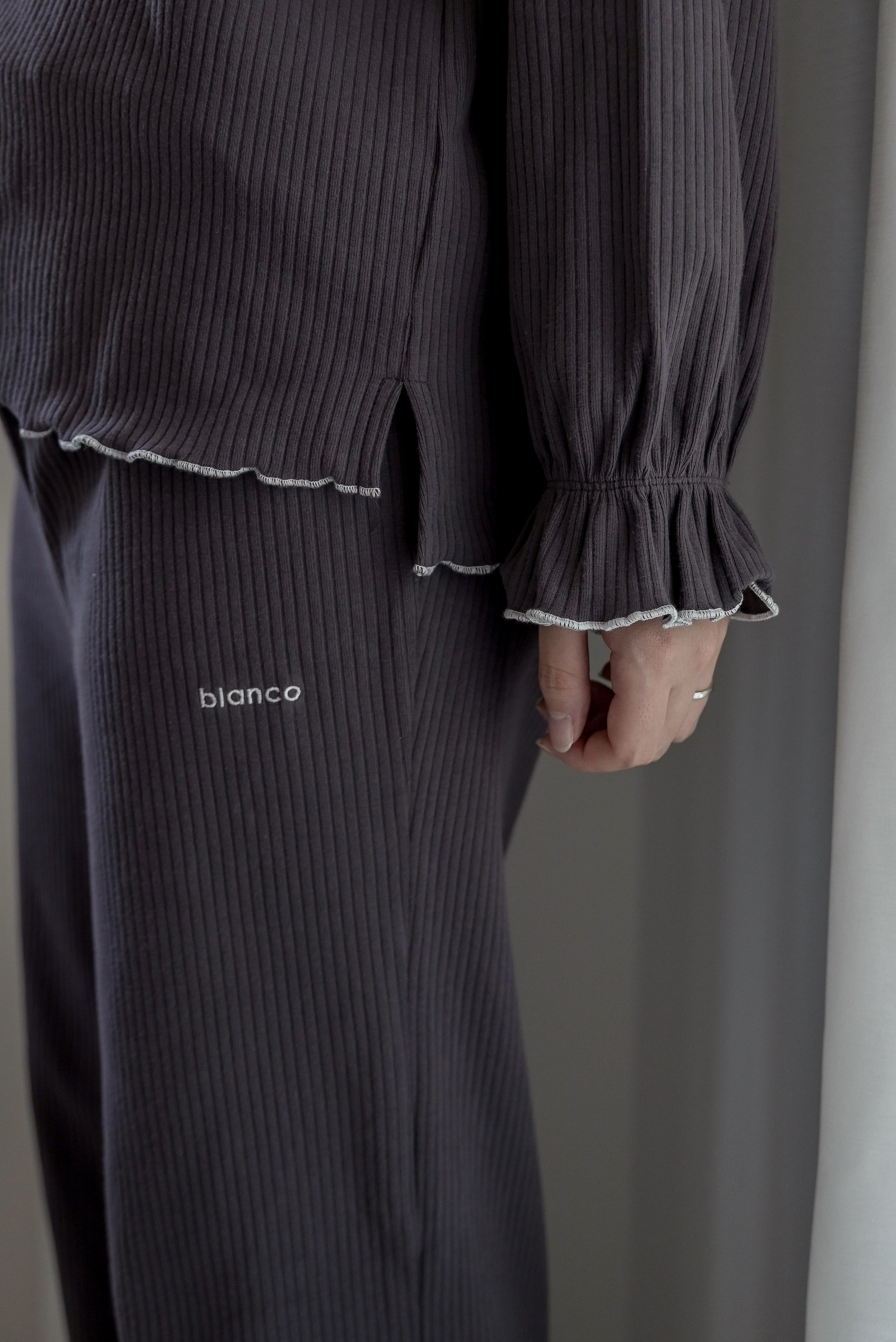 mellow roomwear