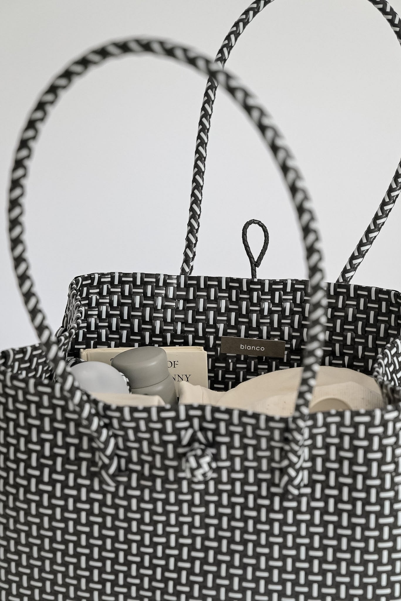 blanco メルカドバッグ me&mini bag 編みバッグ ブラック ブランドタグ 