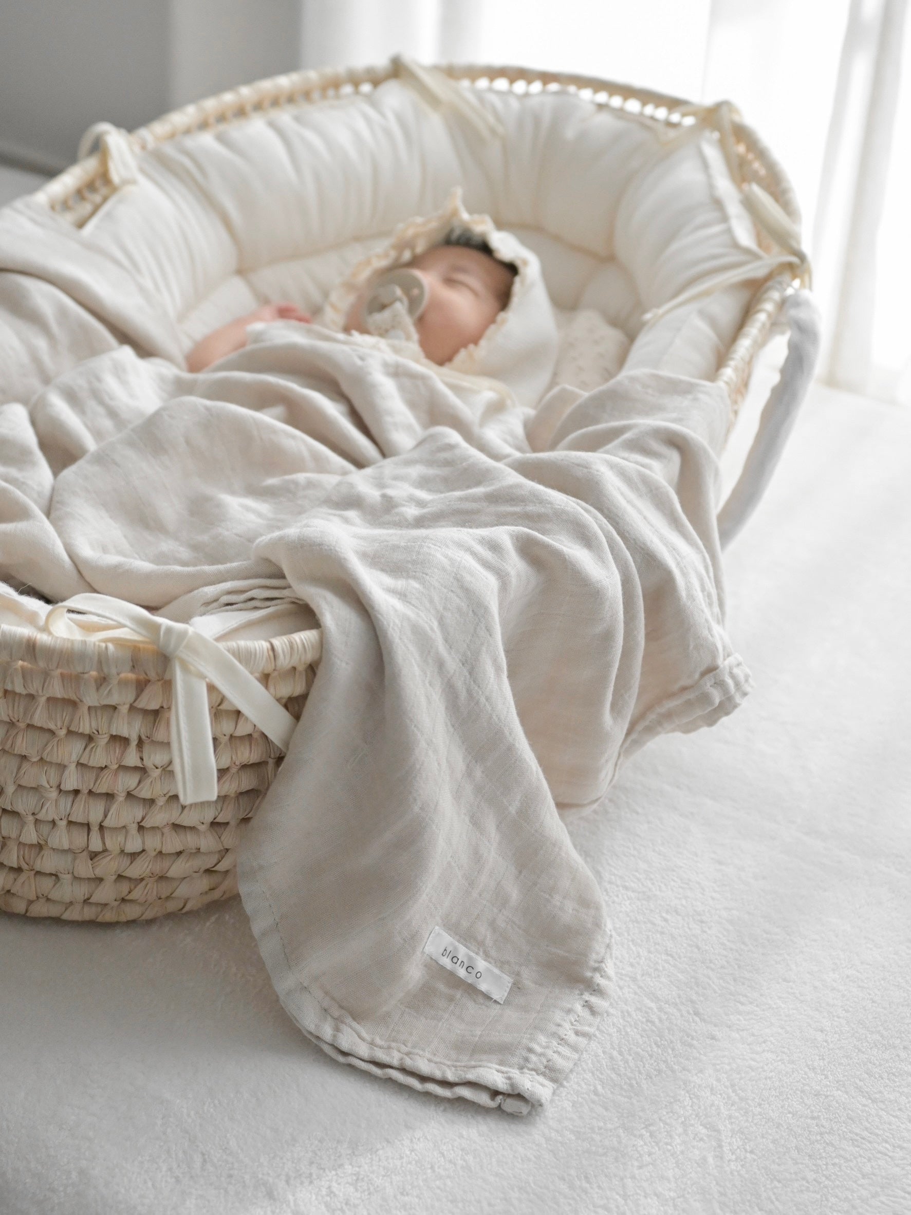 swaddle blanket